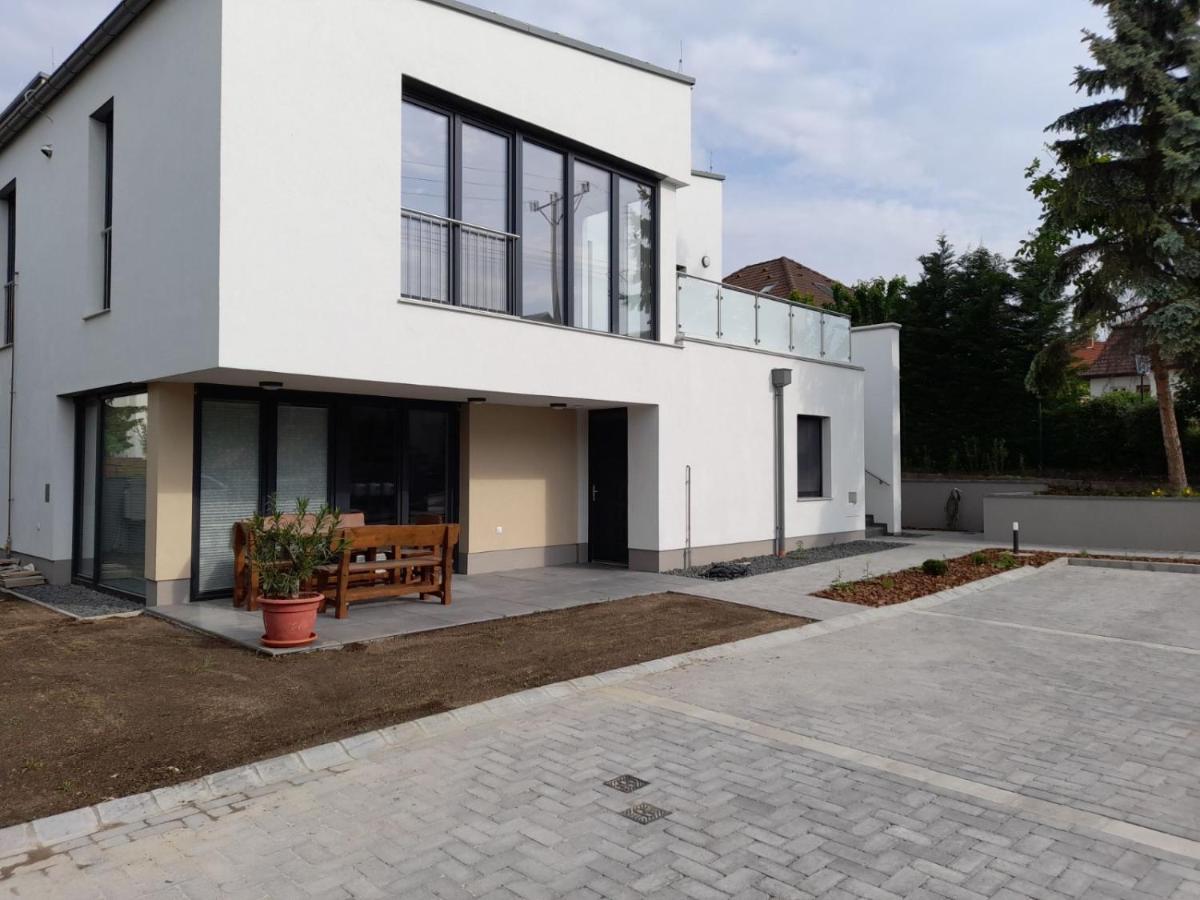 Kempi Kuckója Balatonalmadi Bagian luar foto