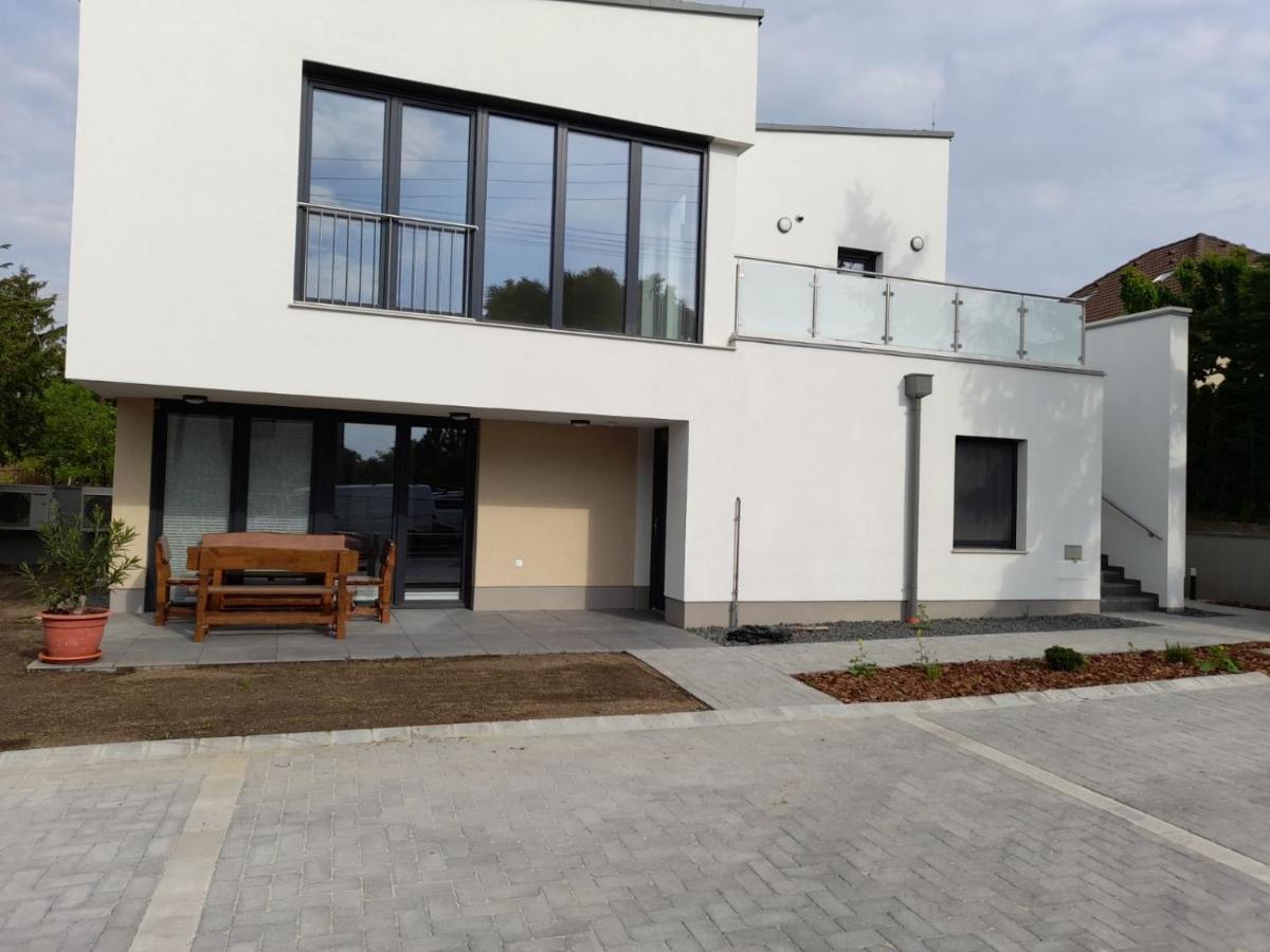 Kempi Kuckója Balatonalmadi Bagian luar foto
