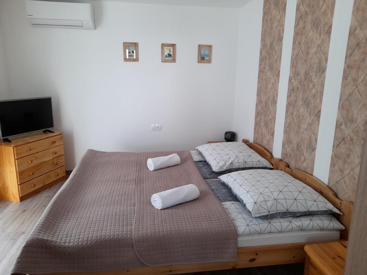 Kempi Kuckója Balatonalmadi Bagian luar foto