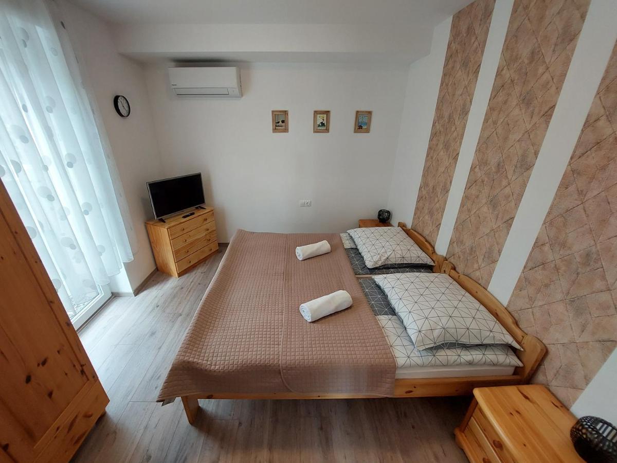 Kempi Kuckója Balatonalmadi Bagian luar foto